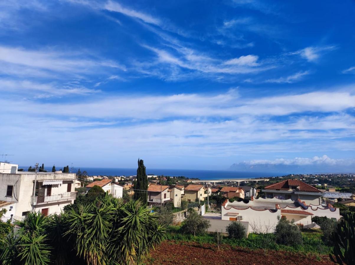 Appartamento In Villa Splendente 카스텔라마레델골포 외부 사진