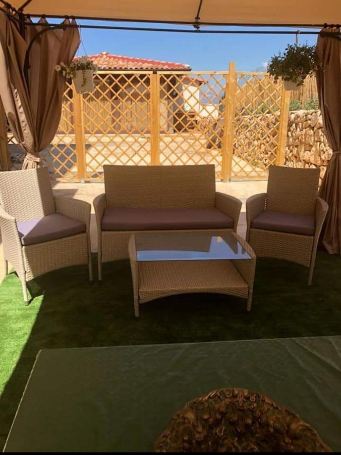 Appartamento In Villa Splendente 카스텔라마레델골포 외부 사진