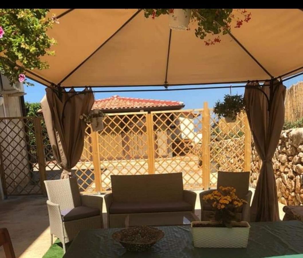 Appartamento In Villa Splendente 카스텔라마레델골포 외부 사진
