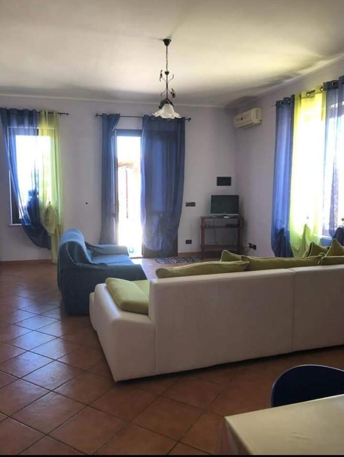 Appartamento In Villa Splendente 카스텔라마레델골포 외부 사진